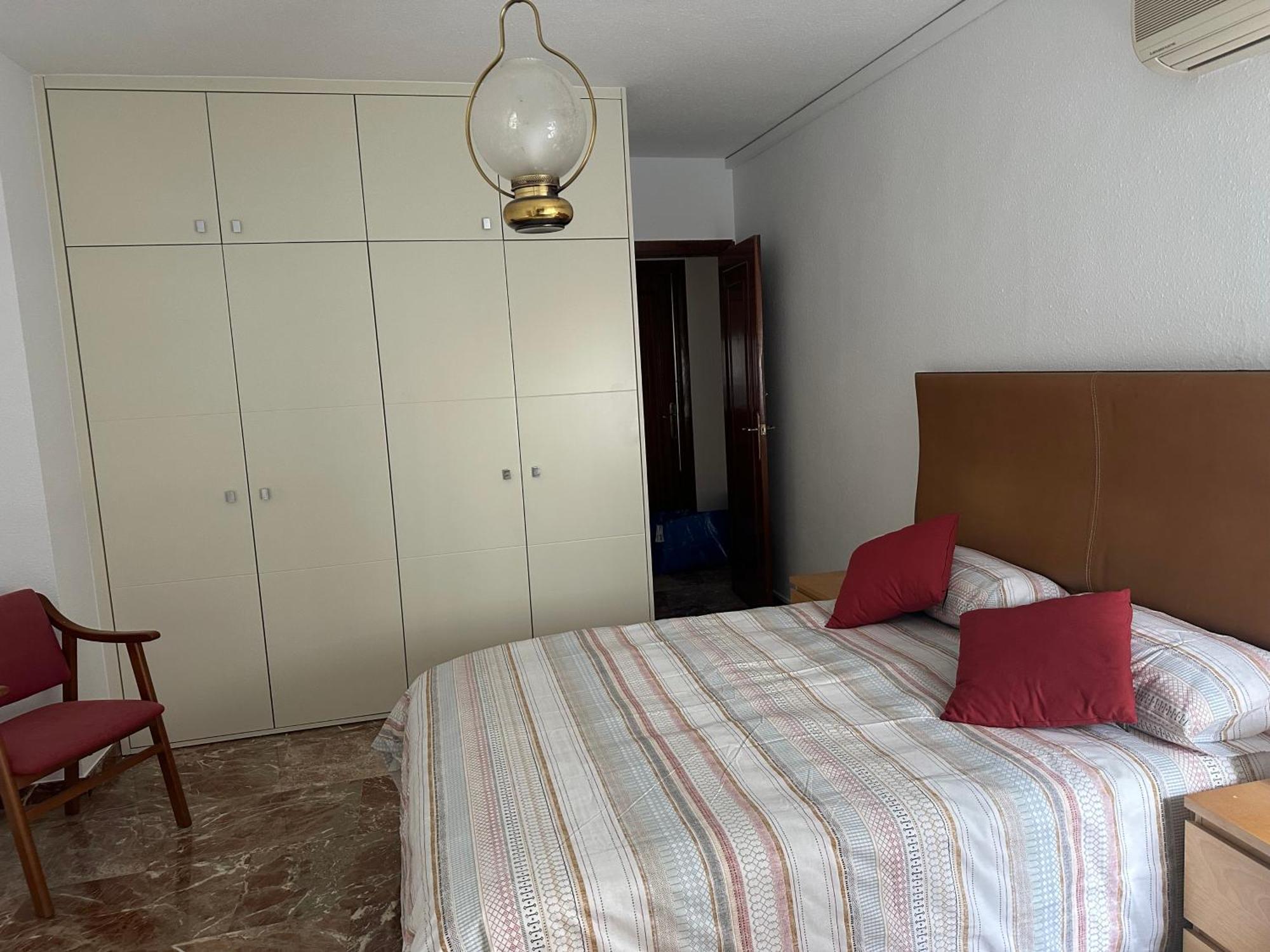 Amplio Y Luminoso Apartamento En El Centro De Granada Bagian luar foto