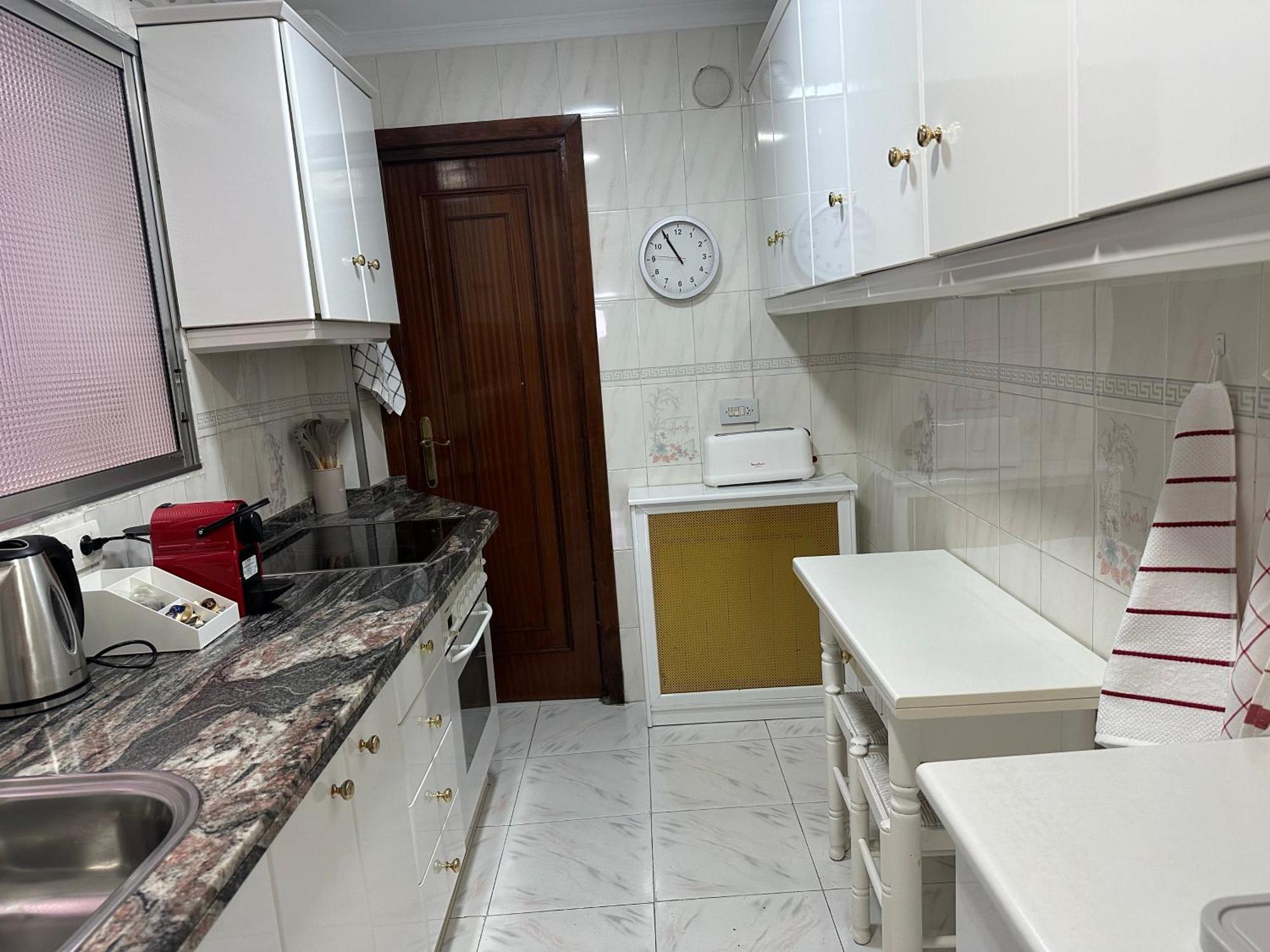 Amplio Y Luminoso Apartamento En El Centro De Granada Bagian luar foto