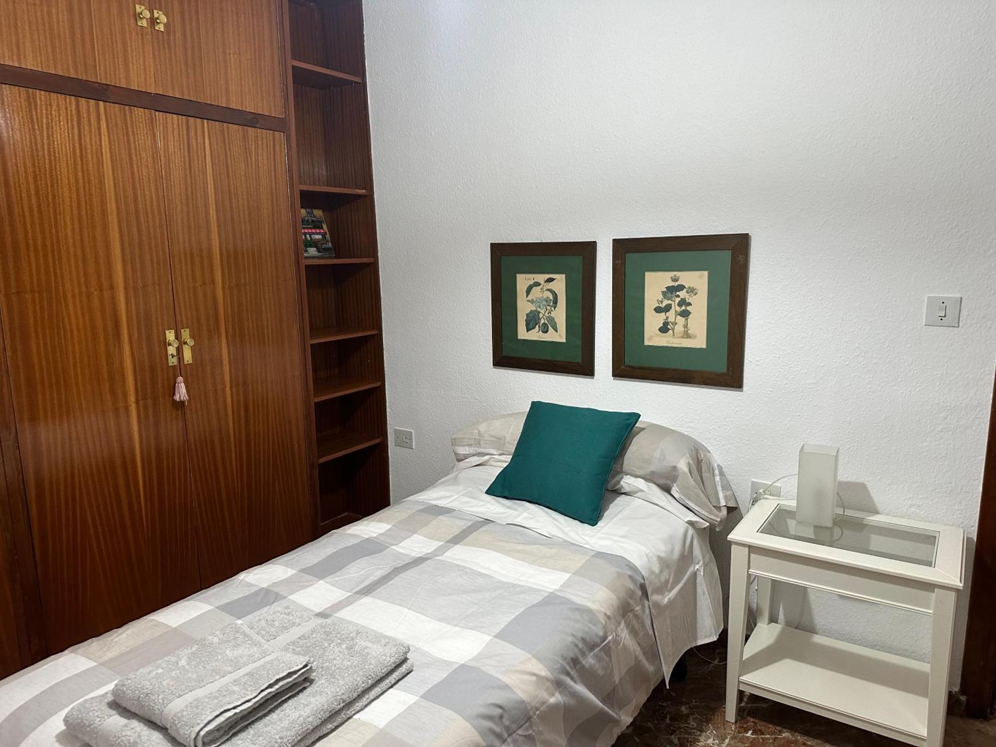 Amplio Y Luminoso Apartamento En El Centro De Granada Bagian luar foto