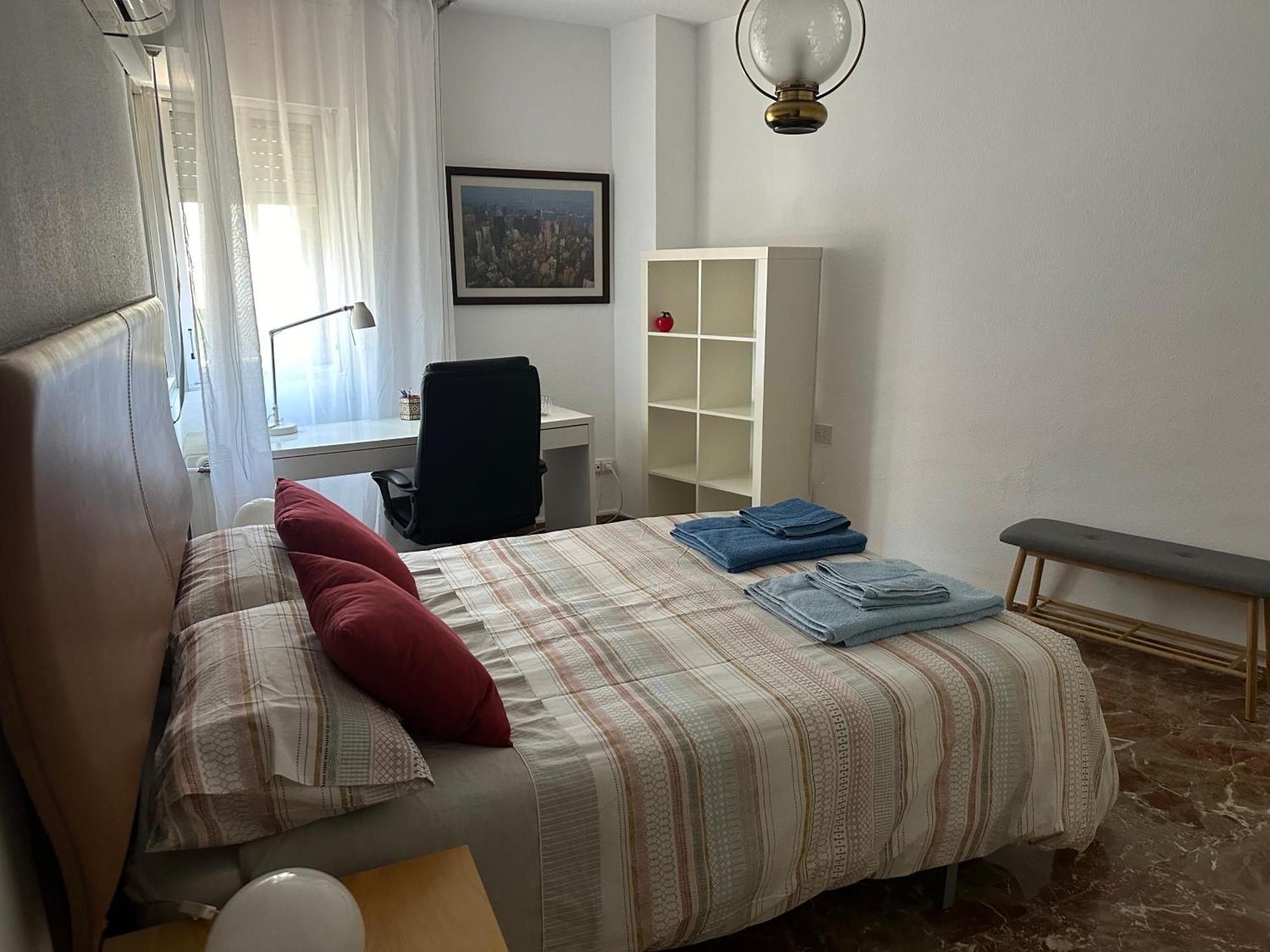 Amplio Y Luminoso Apartamento En El Centro De Granada Bagian luar foto